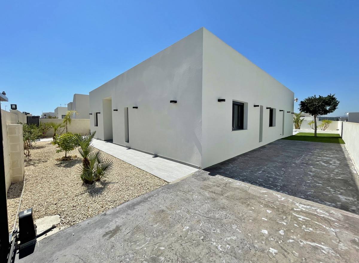 Villa en venta en Rafal
