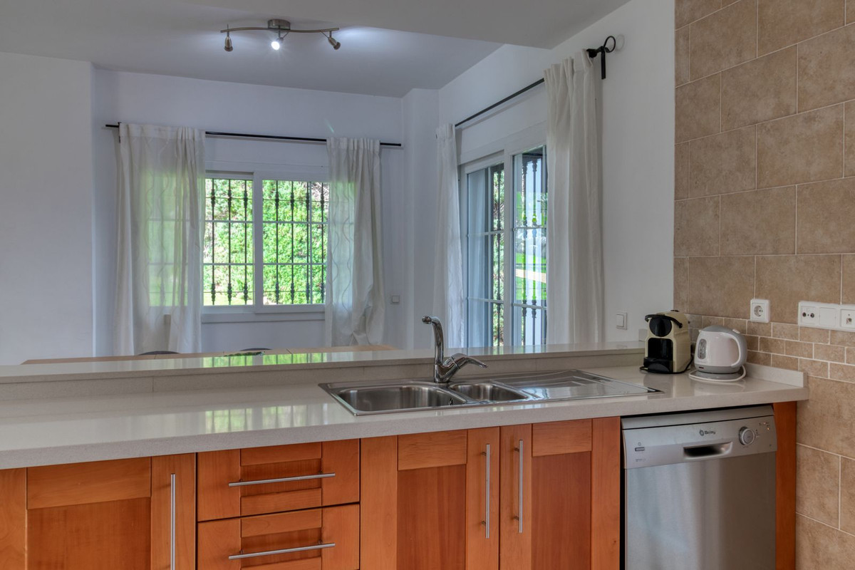 Villa for sale in Lauro Golf, Málaga, Spain