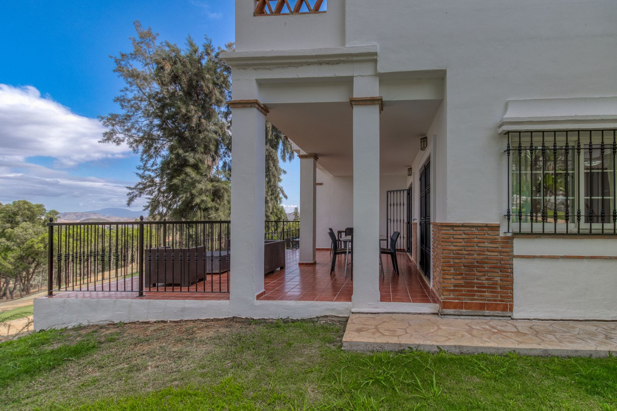Villa for sale in Lauro Golf, Málaga, Spain
