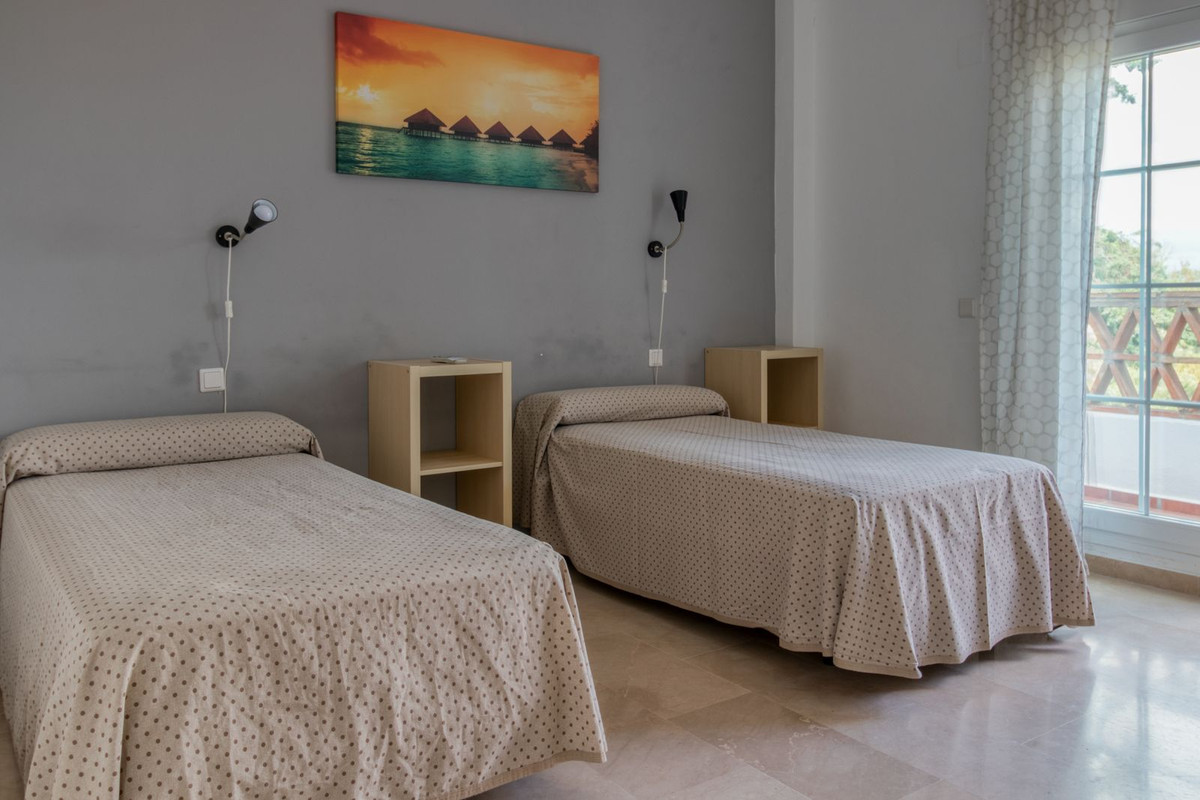Villa for sale in Lauro Golf, Málaga, Spain
