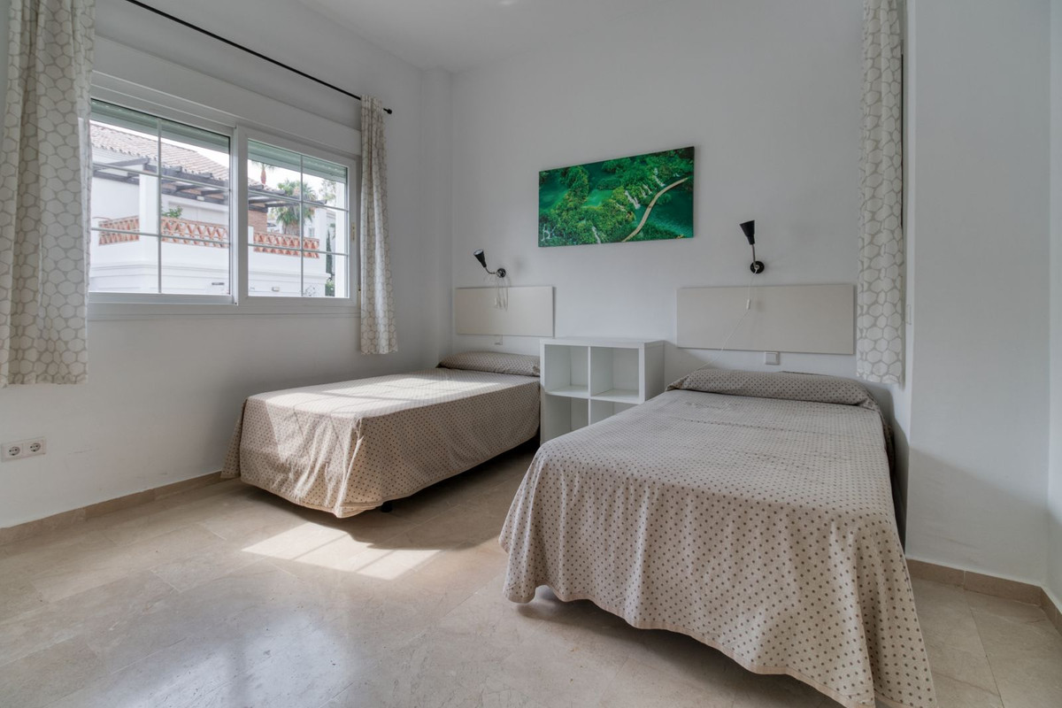 Villa for sale in Lauro Golf, Málaga, Spain
