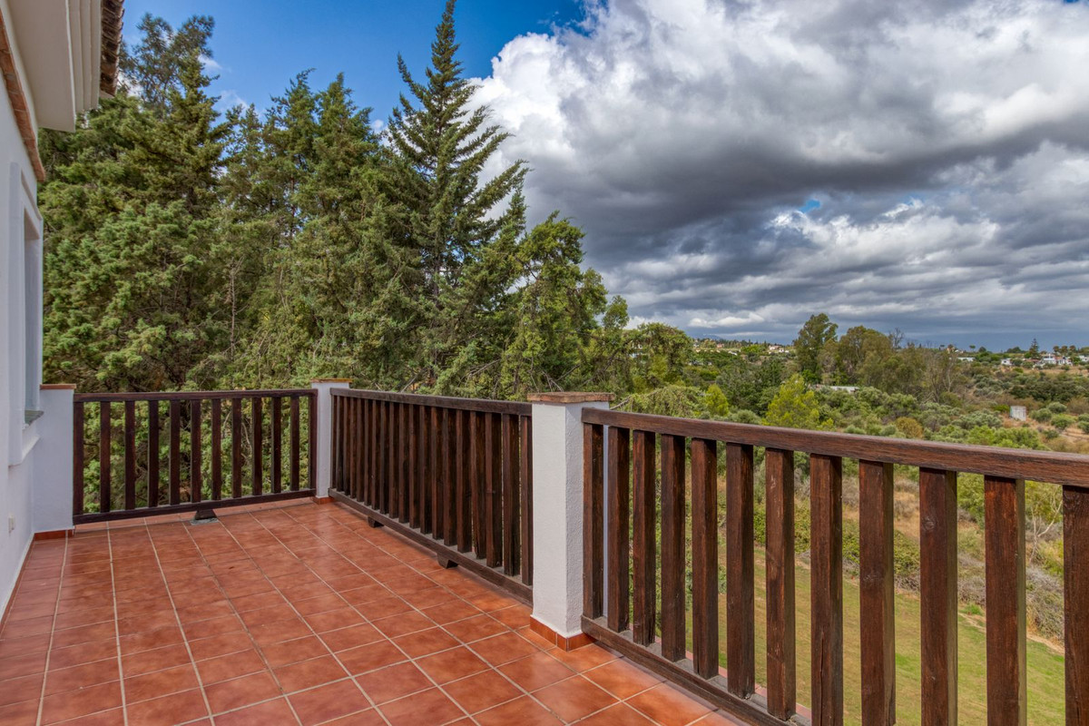 Villa for sale in Lauro Golf, Málaga, Spain