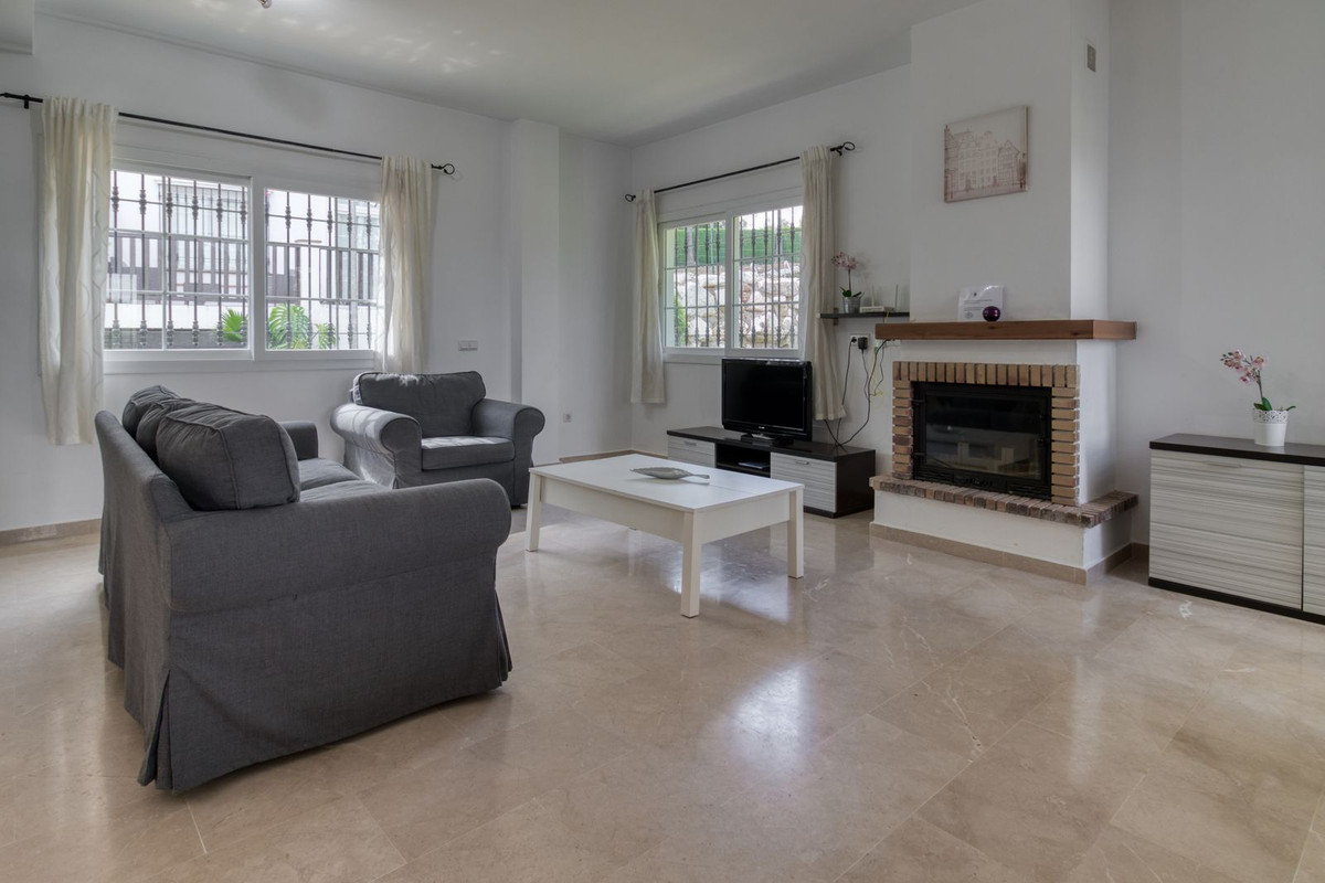 Villa for sale in Lauro Golf, Málaga, Spain