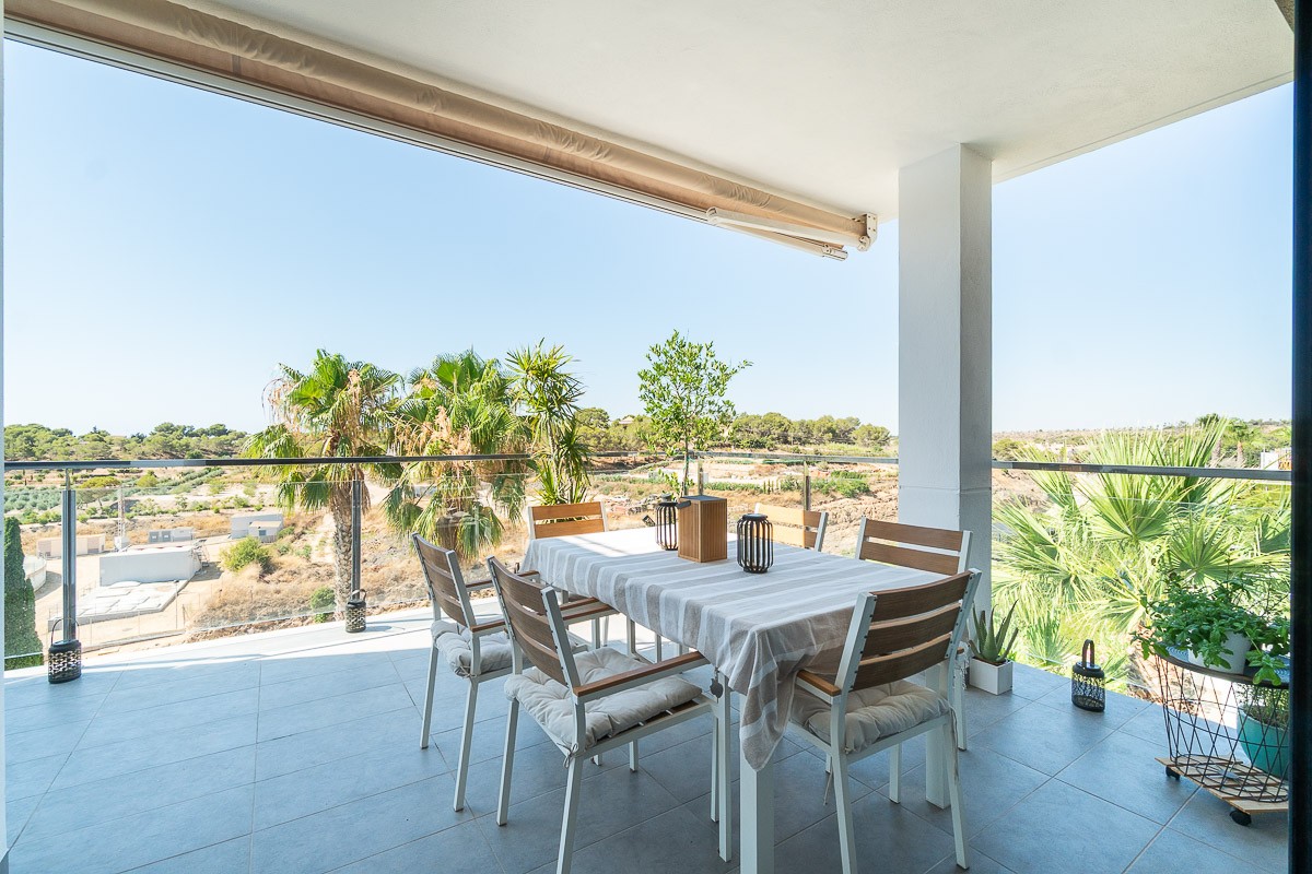 Penthouse for sale in Villamartin, Alicante, Spain