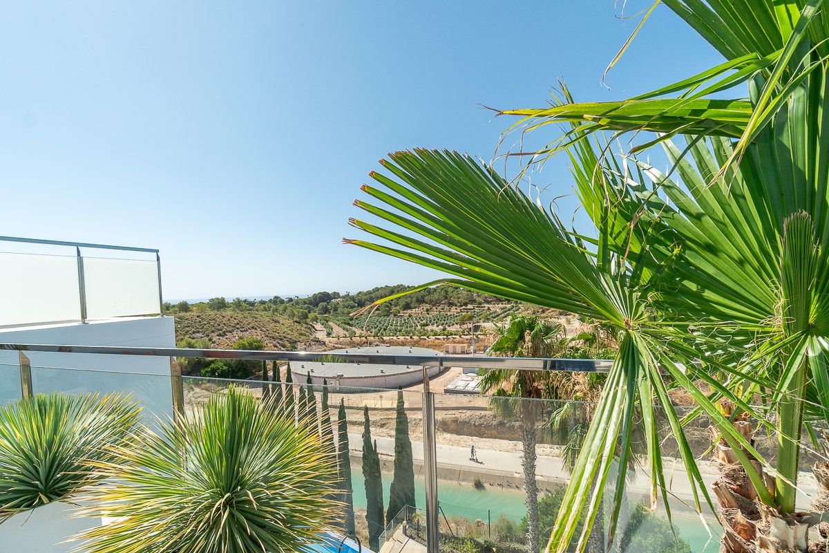 Penthouse for sale in Villamartin, Alicante, Spain