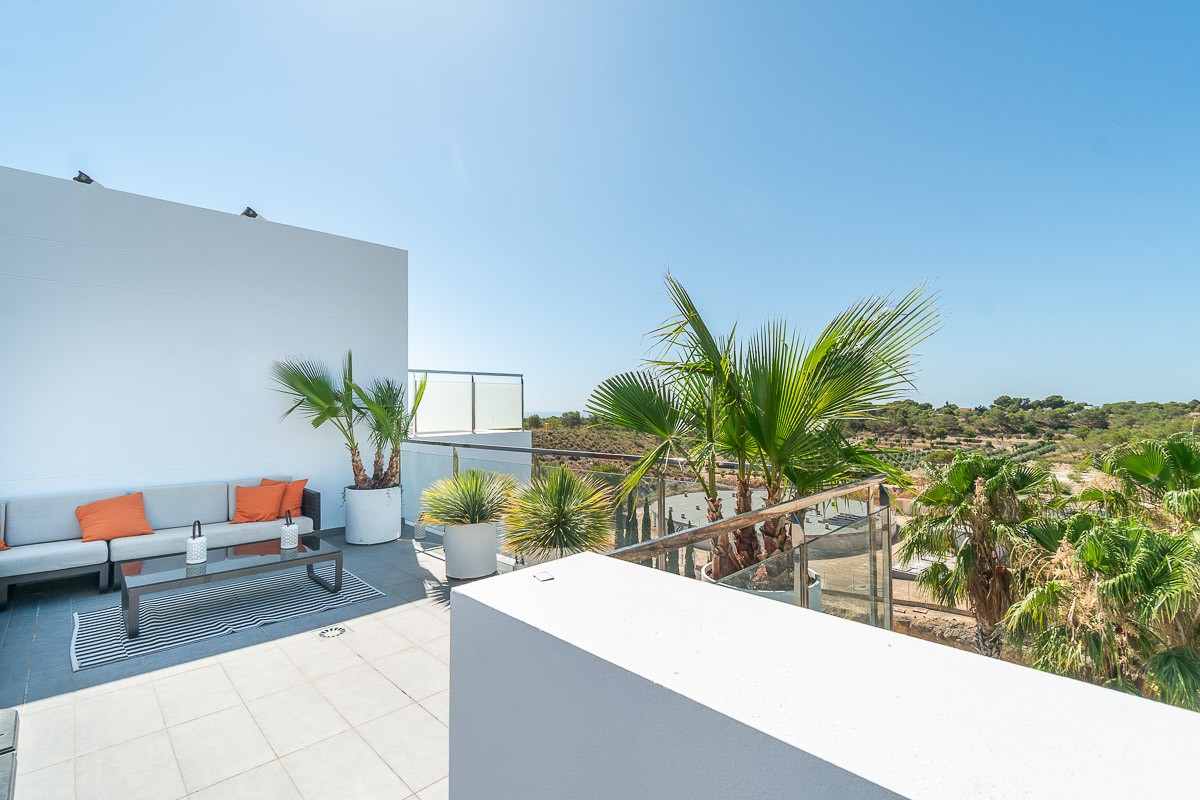 Penthouse for sale in Villamartin, Alicante, Spain