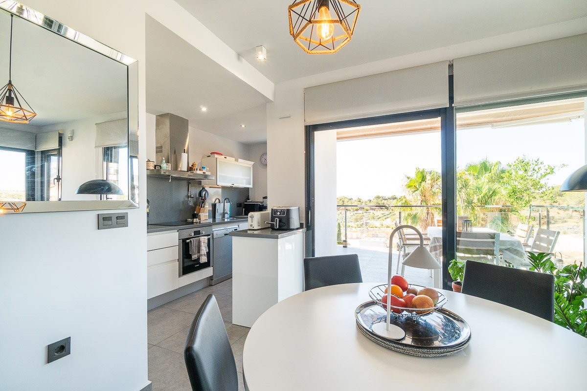 Penthouse for sale in Villamartin, Alicante, Spain
