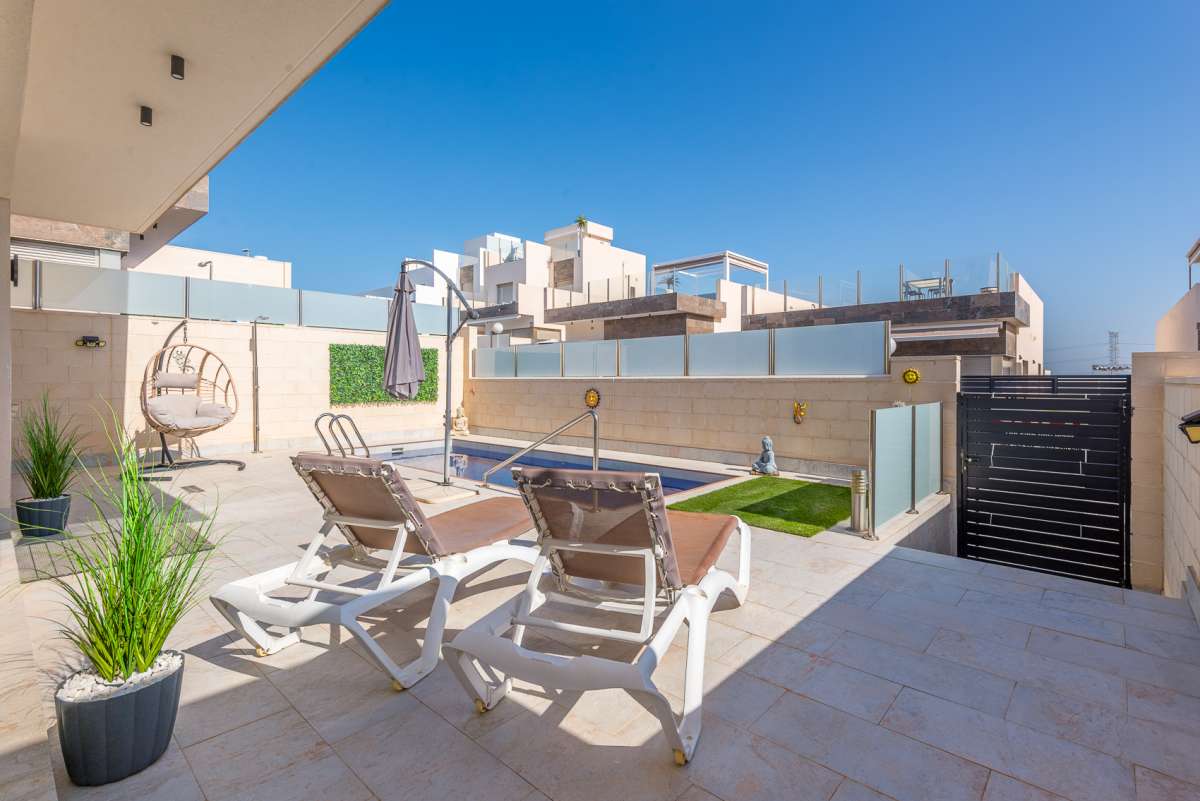 Villa for sale in Orihuela Costa, Alicante, Spain