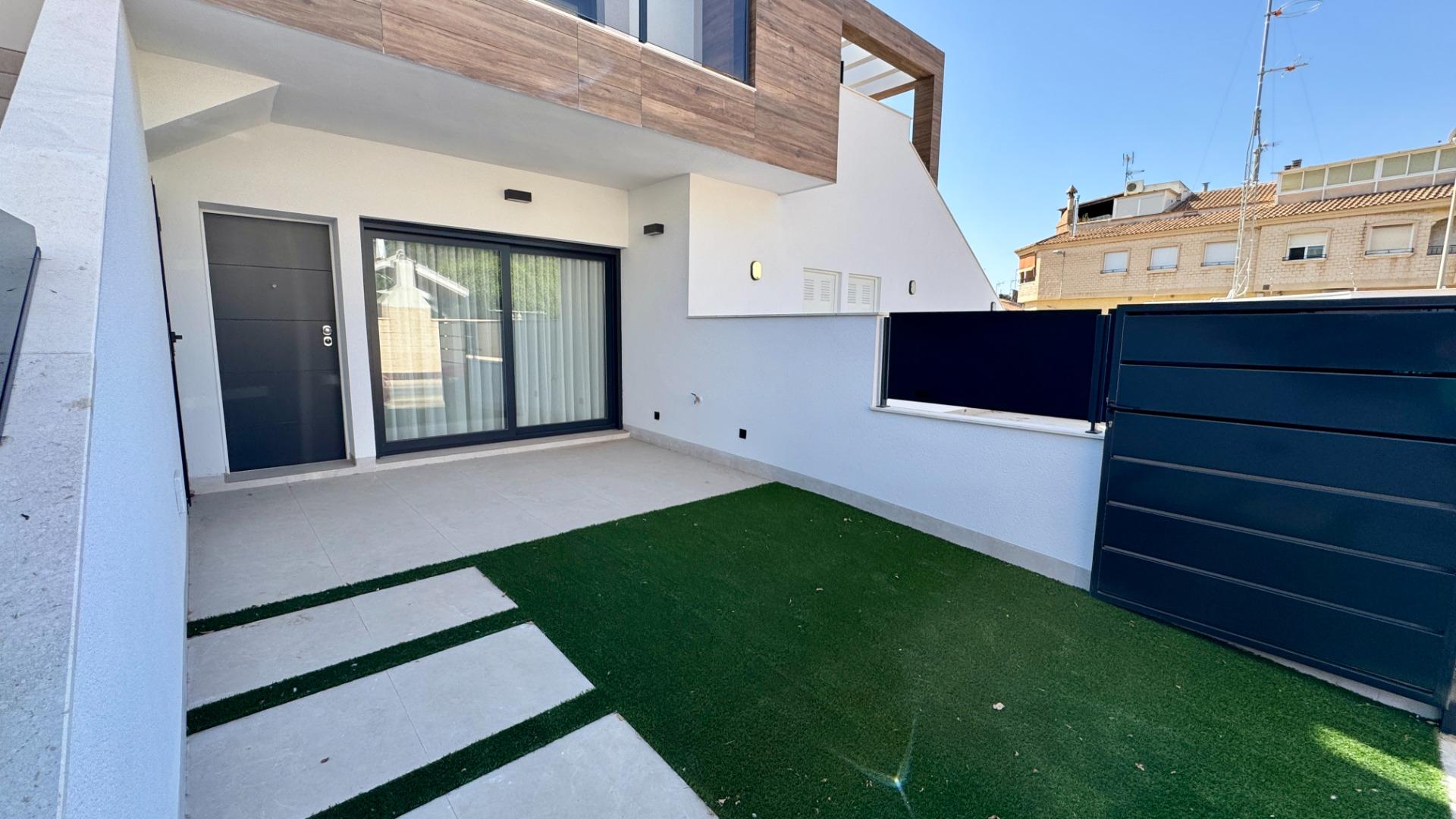 Bungalow for sale in San Pedro Del Pinatar, Murcia, Spain