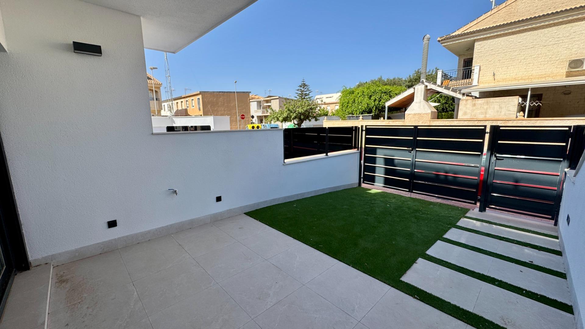 Bungalow for sale in San Pedro Del Pinatar, Murcia, Spain