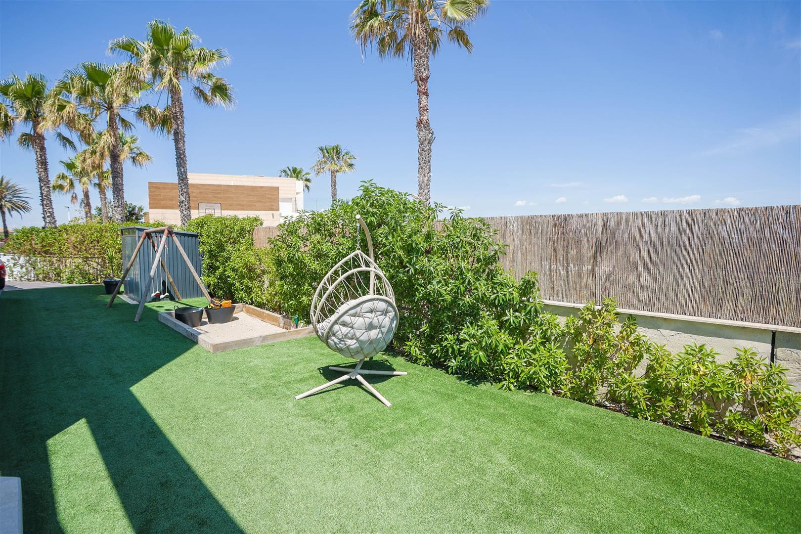 Villa en venta en La Manga Del Mar Menor