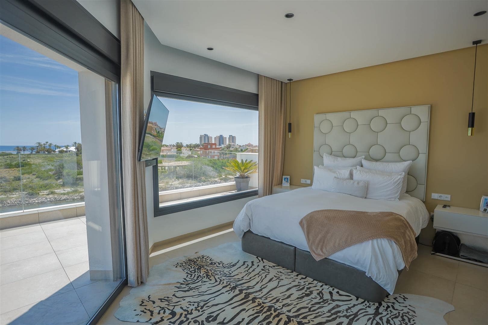 Villa en venta en La Manga Del Mar Menor