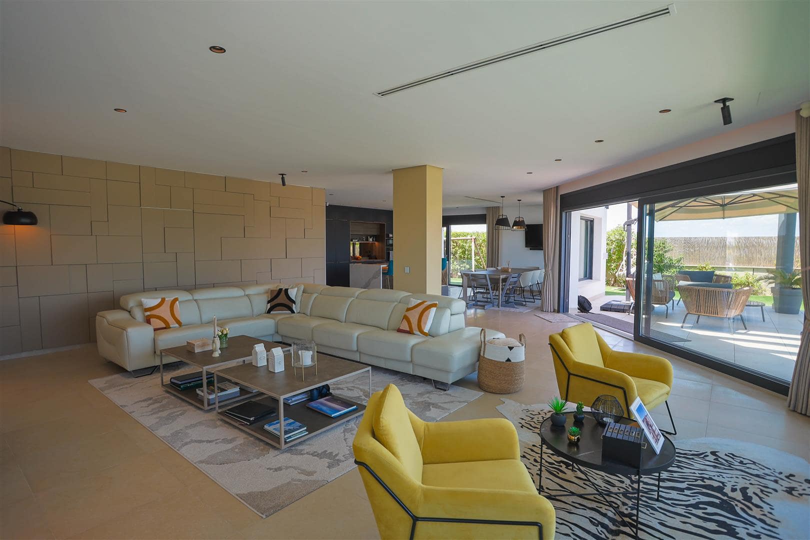 Villa en venta en La Manga Del Mar Menor