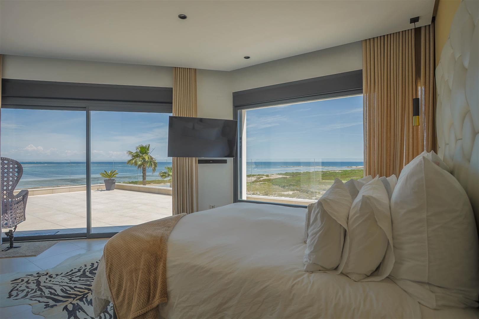 Villa en venta en La Manga Del Mar Menor