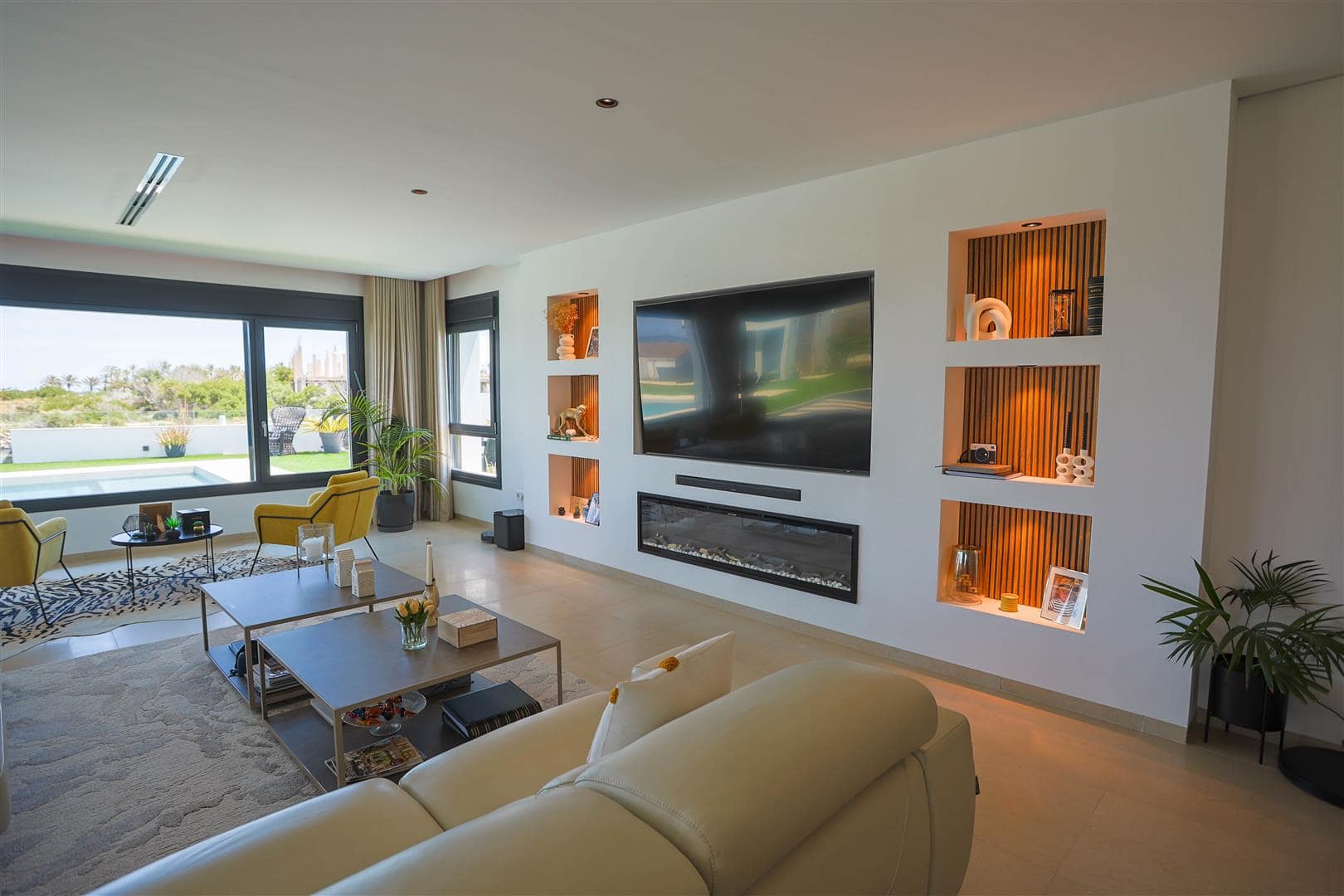 Villa en venta en La Manga Del Mar Menor
