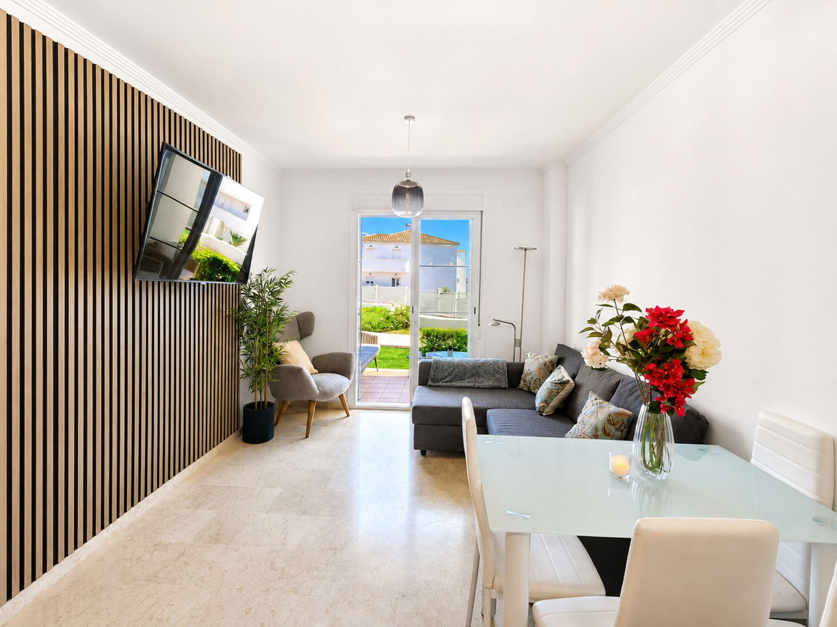 Apartment for sale in La Duquesa, Málaga, Spain
