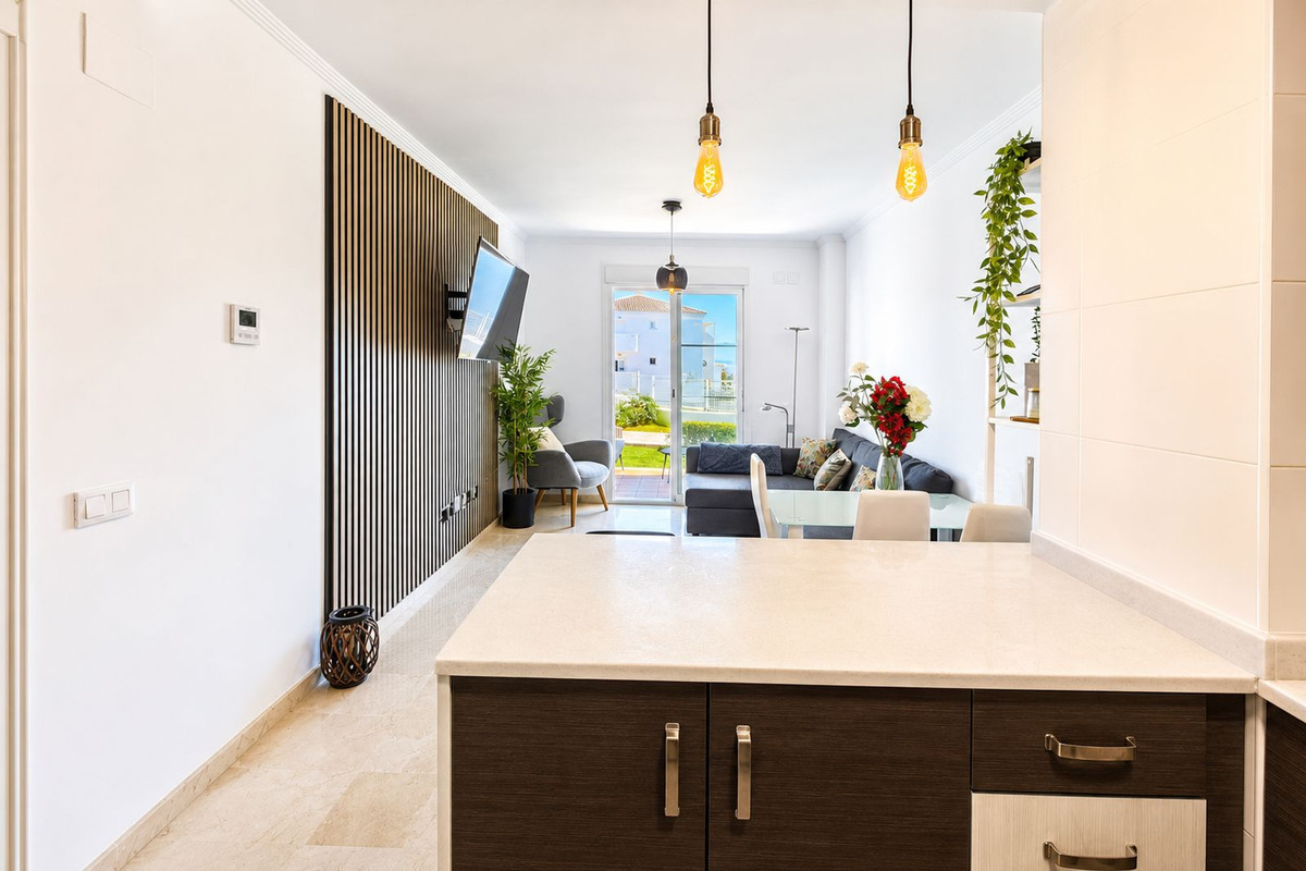 Apartment for sale in La Duquesa, Málaga, Spain