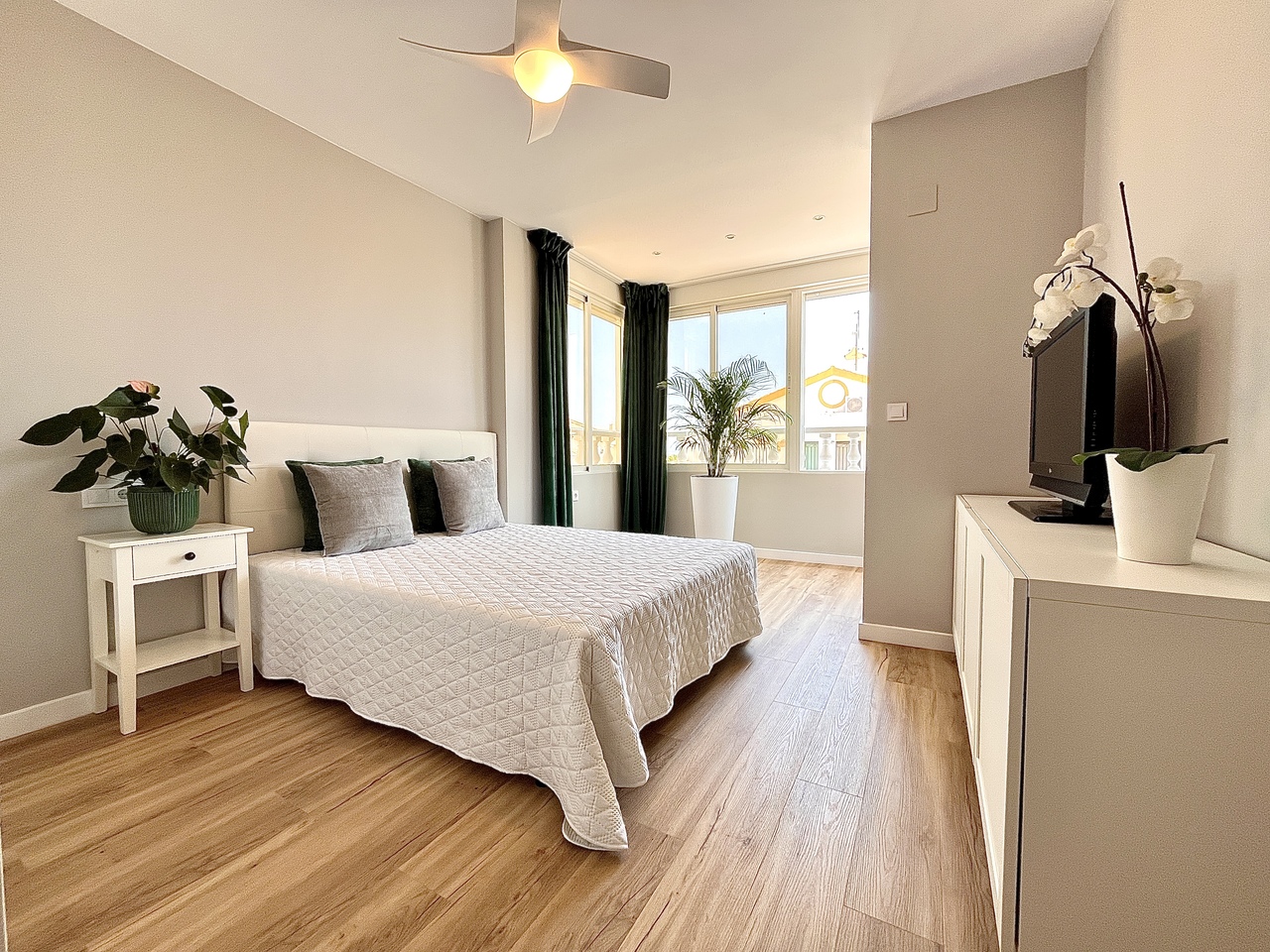Town House for sale in Los Altos, Alicante, Spain
