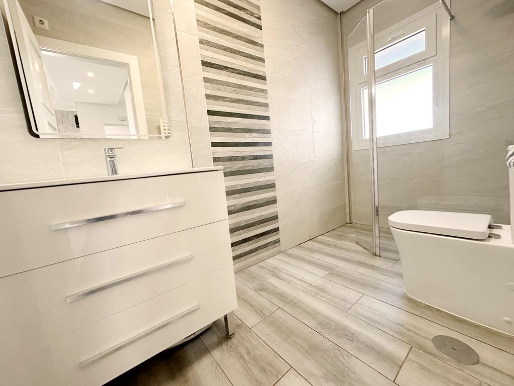Villa en venta en La Torre Golf Resort