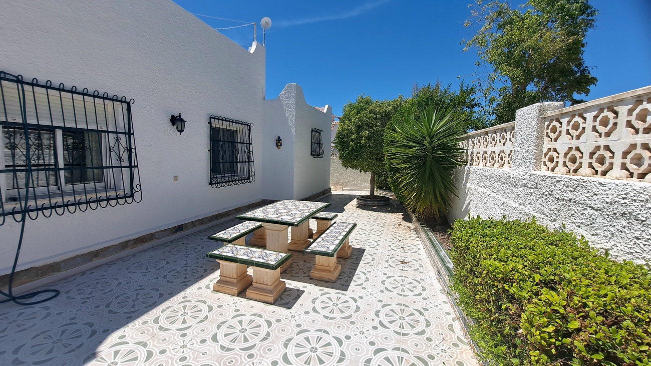 Villa en venta en San Miguel De Salinas