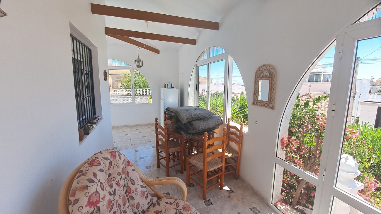 Villa en venta en San Miguel De Salinas