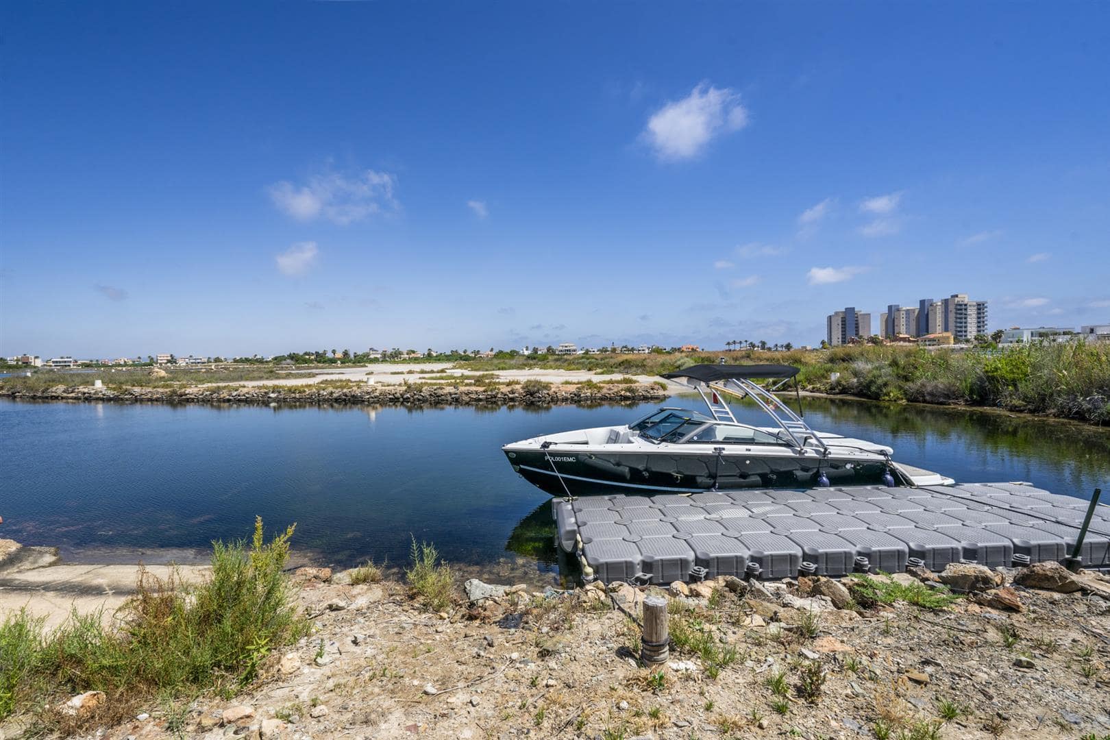 Villa en venta en La Manga Del Mar Menor