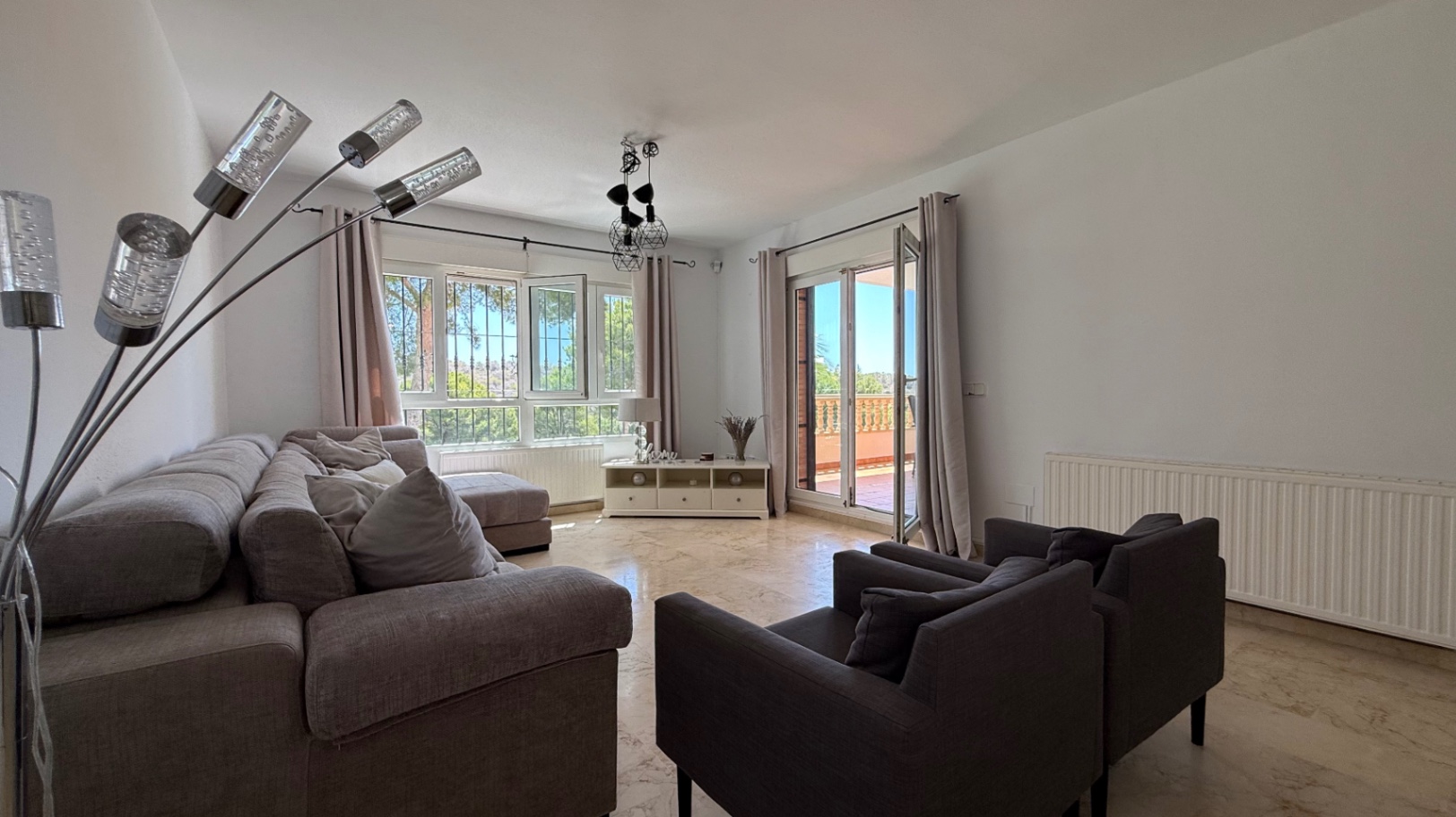 Villa en venta en Orihuela