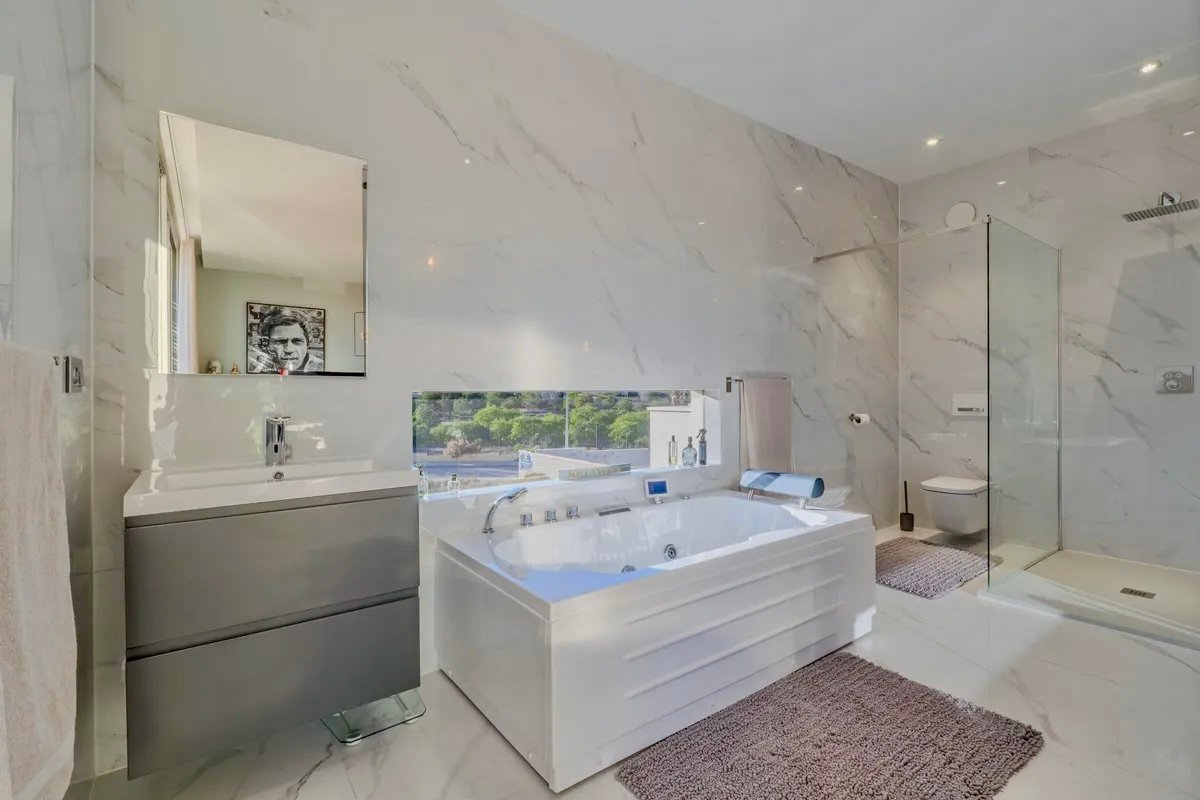 Villa for sale in Benijofar, Alicante, Spain