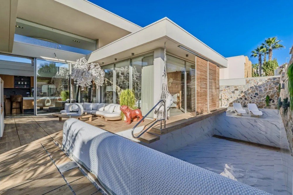 Villa for sale in Benijofar, Alicante, Spain