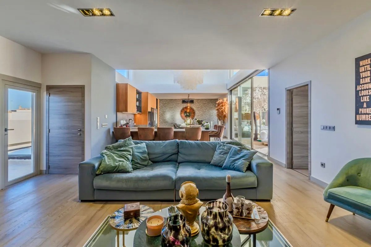 Villa for sale in Benijofar, Alicante, Spain