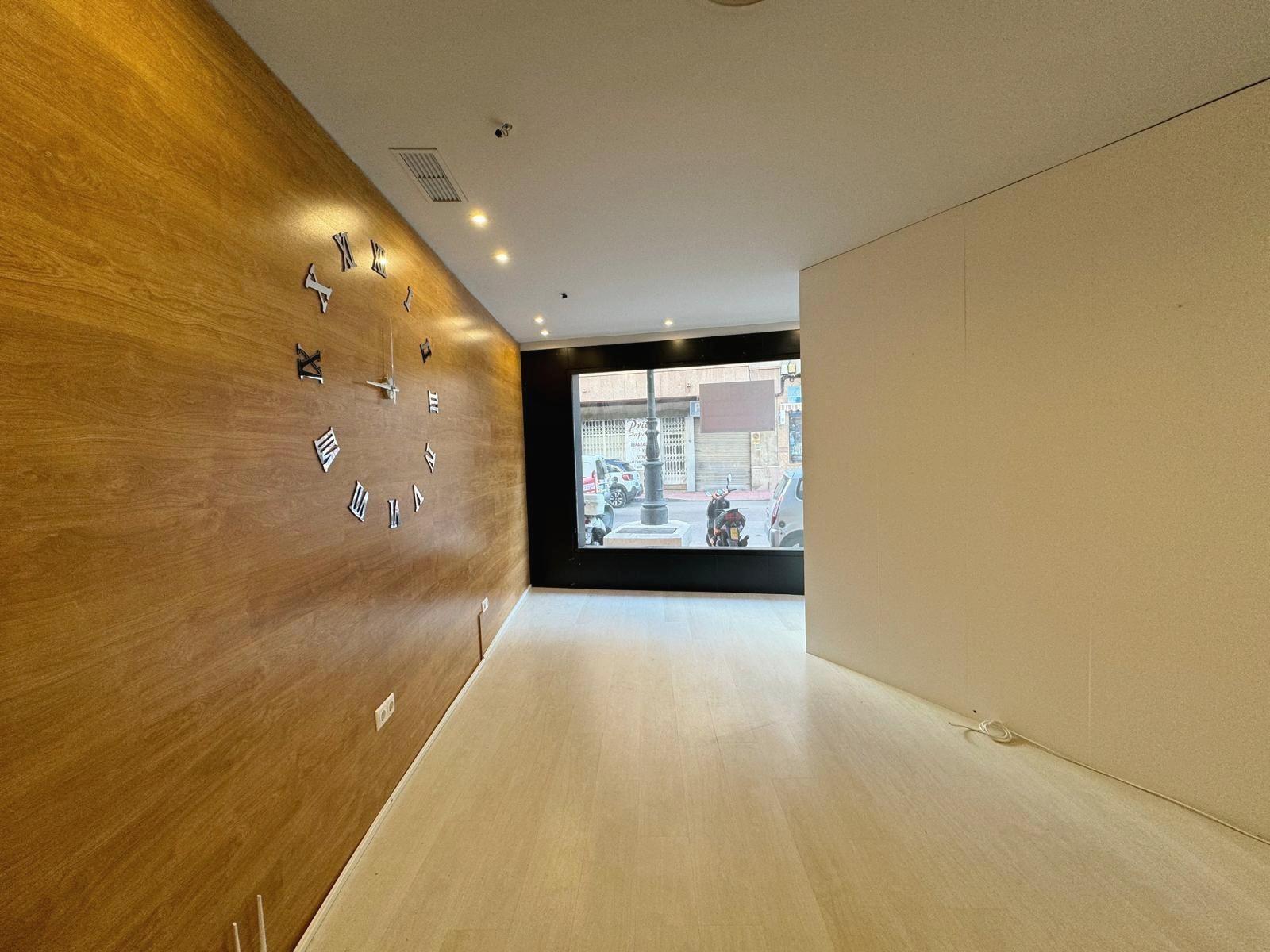 Comercial en venta en Guardamar Del Segura