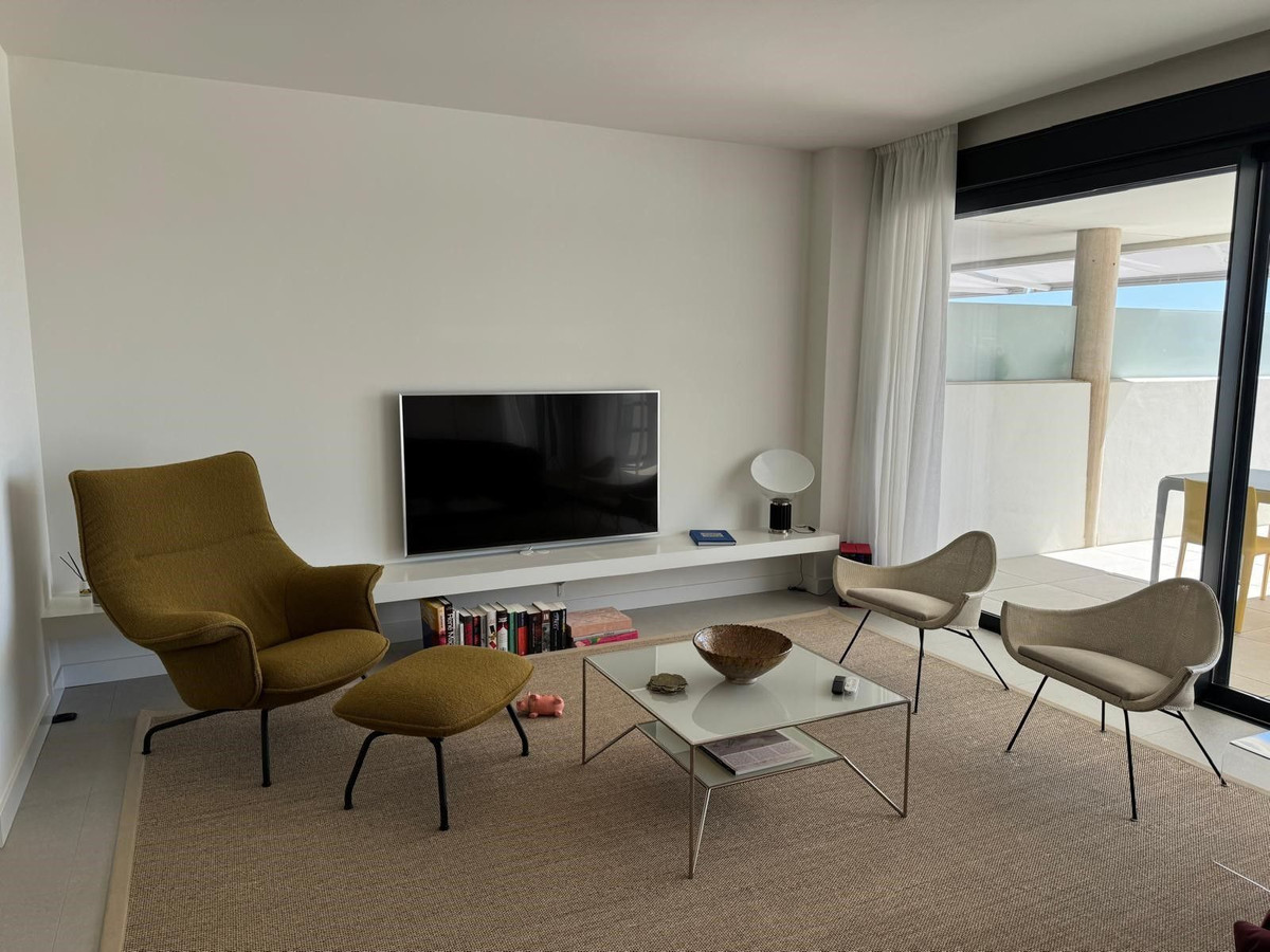 Apartment for sale in Altos De Los Monteros, Málaga, Spain