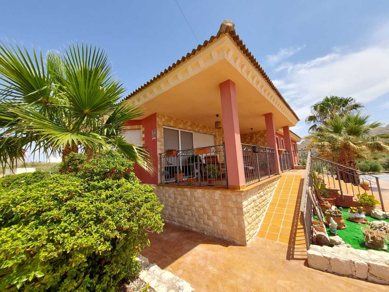 Villa for sale in Calasparra, Murcia, Spain