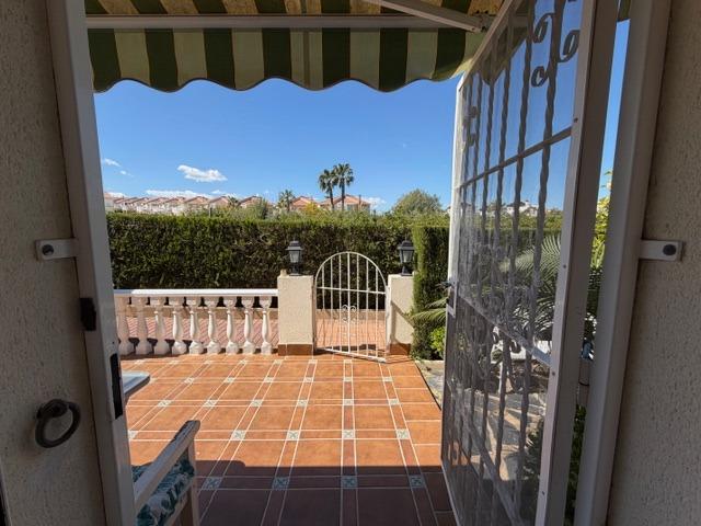 Bungalow for sale in Torrevieja, Alicante, Spain
