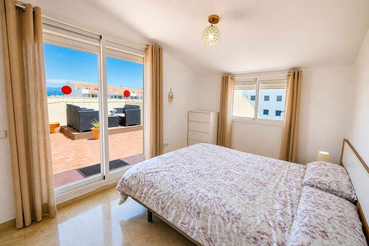 Apartment for sale in La Duquesa, Málaga, Spain