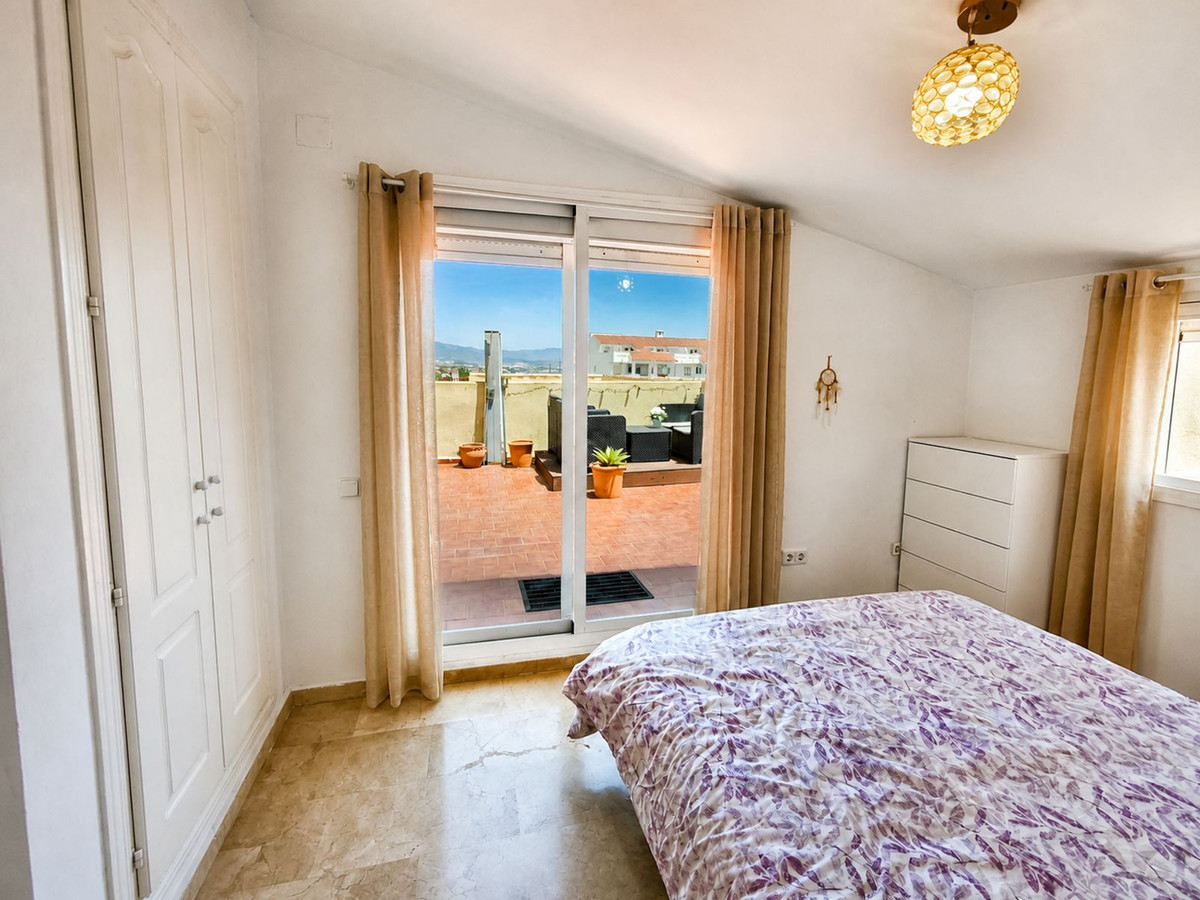 Apartment for sale in La Duquesa, Málaga, Spain