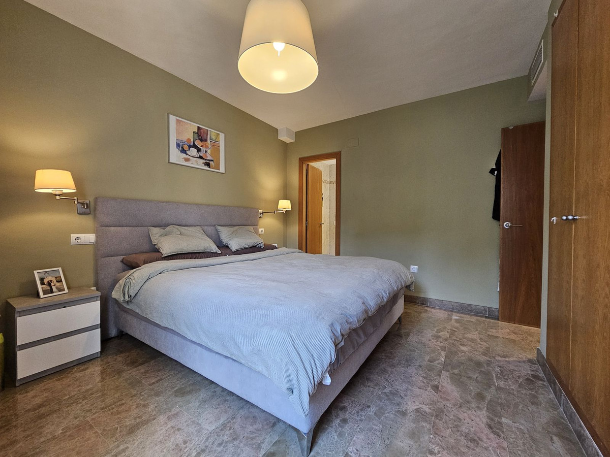 Apartment for sale in Selwo, Málaga, Spain