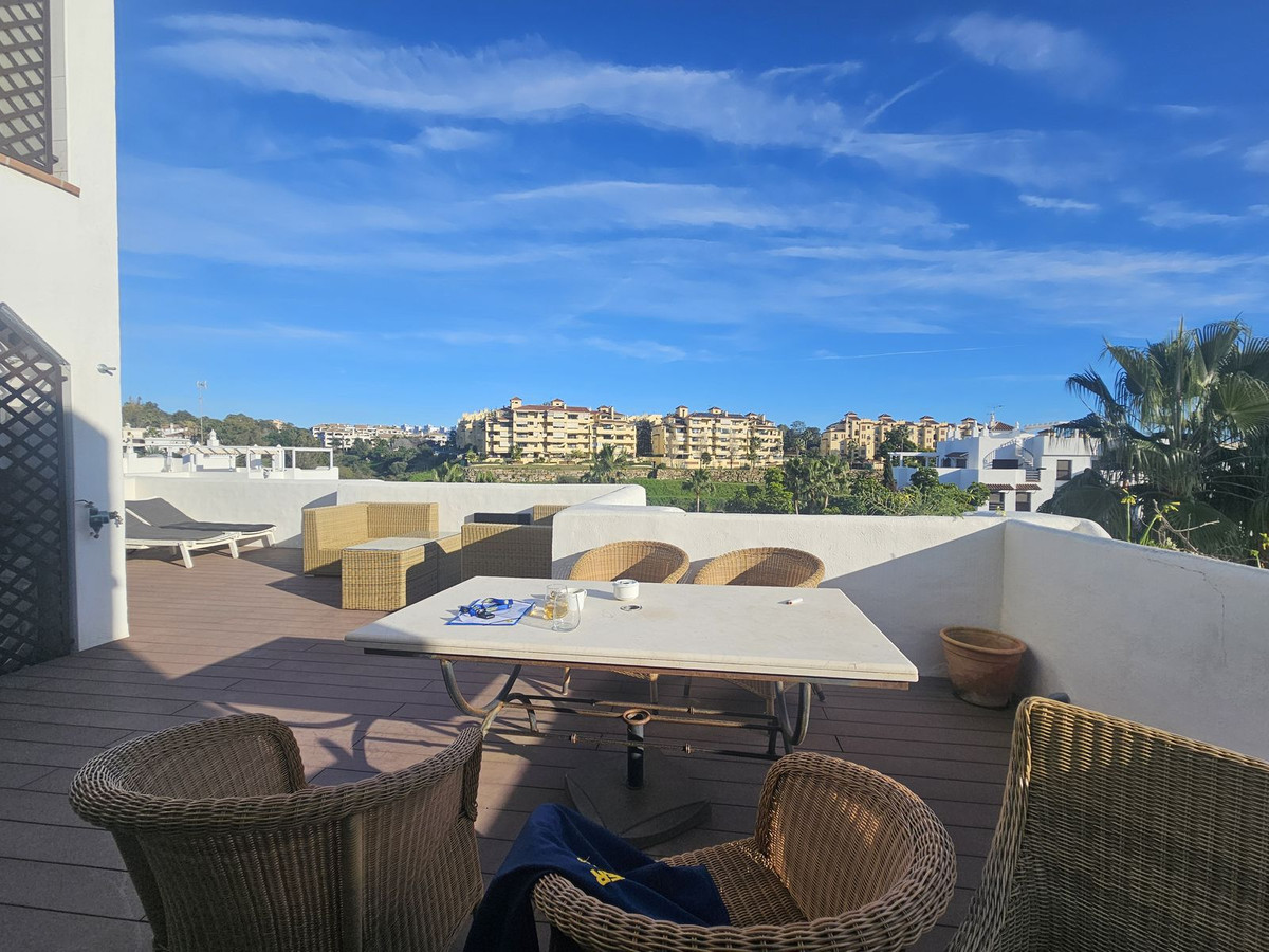 Apartment for sale in Selwo, Málaga, Spain