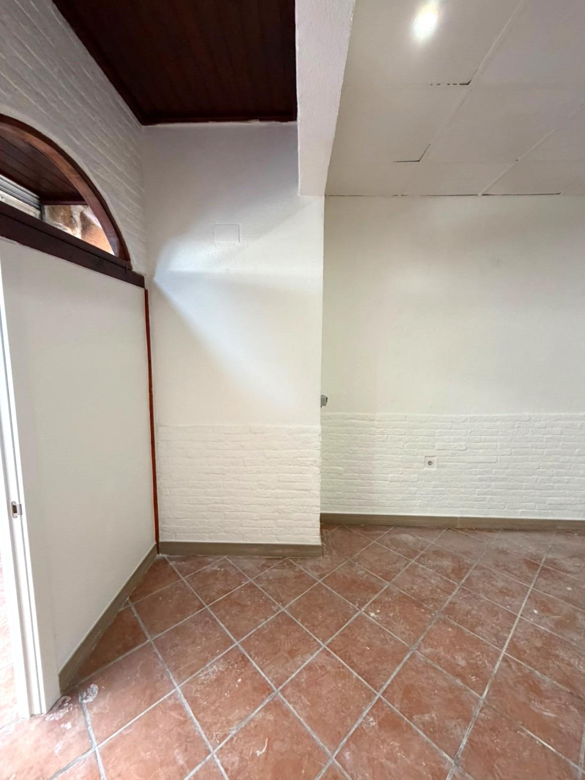Commercial unit for sale in Torrevieja, Alicante, Spain