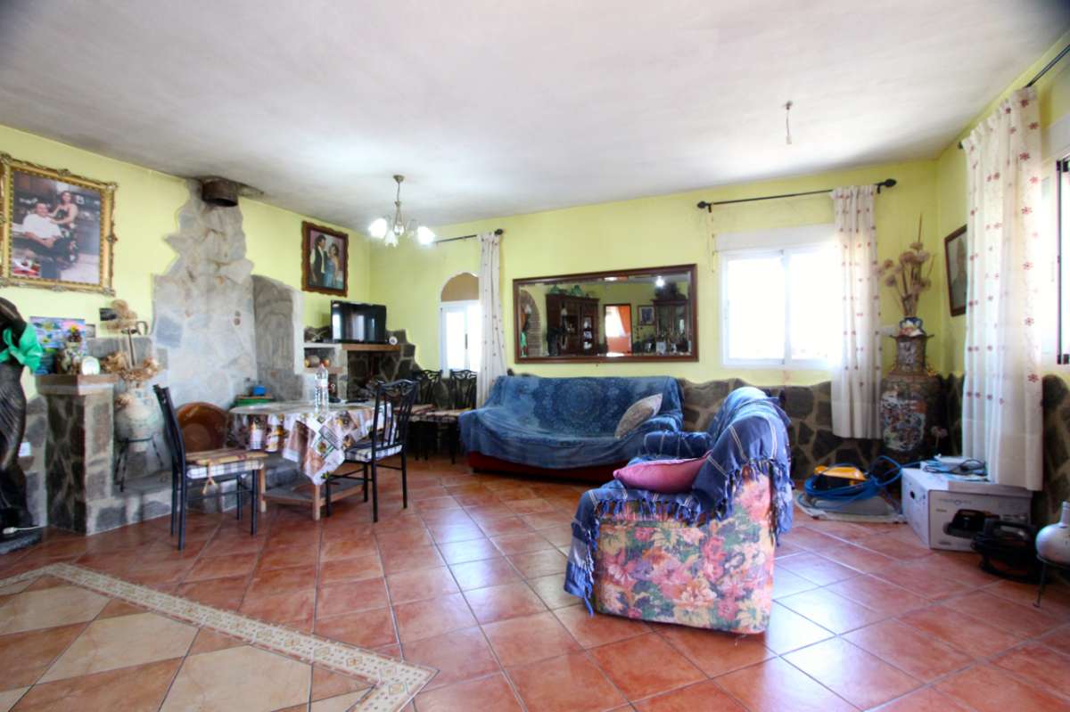 Villa en venta en Albudeite