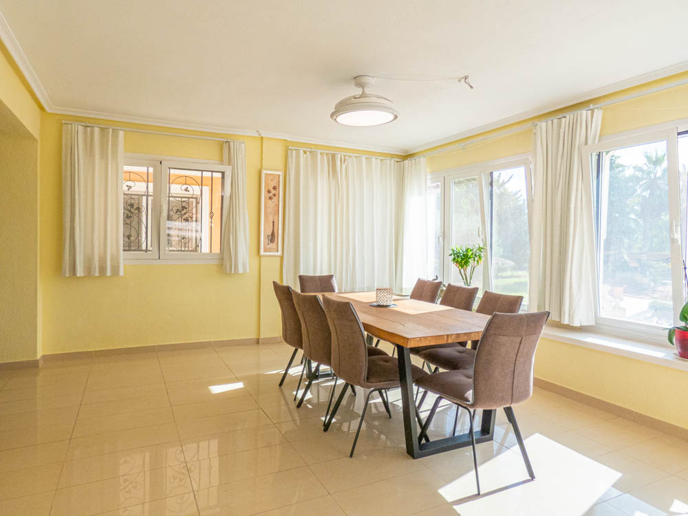 Villa en venta en San Miguel De Salinas