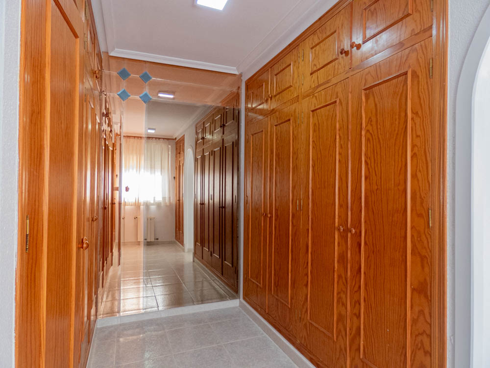 Villa en venta en San Miguel De Salinas