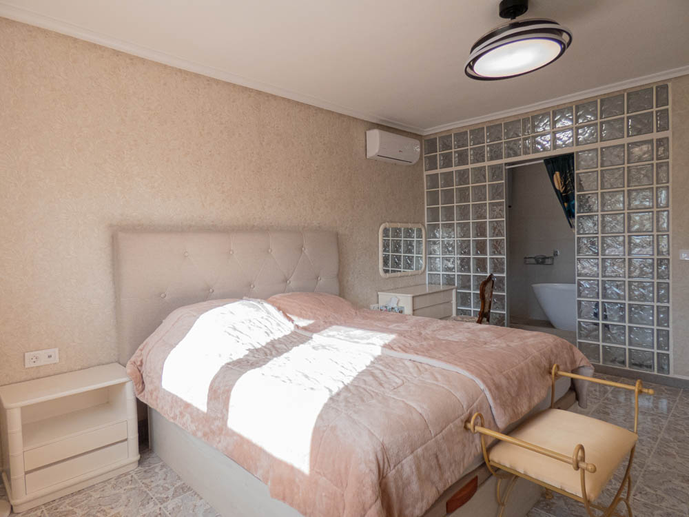 Villa en venta en San Miguel De Salinas