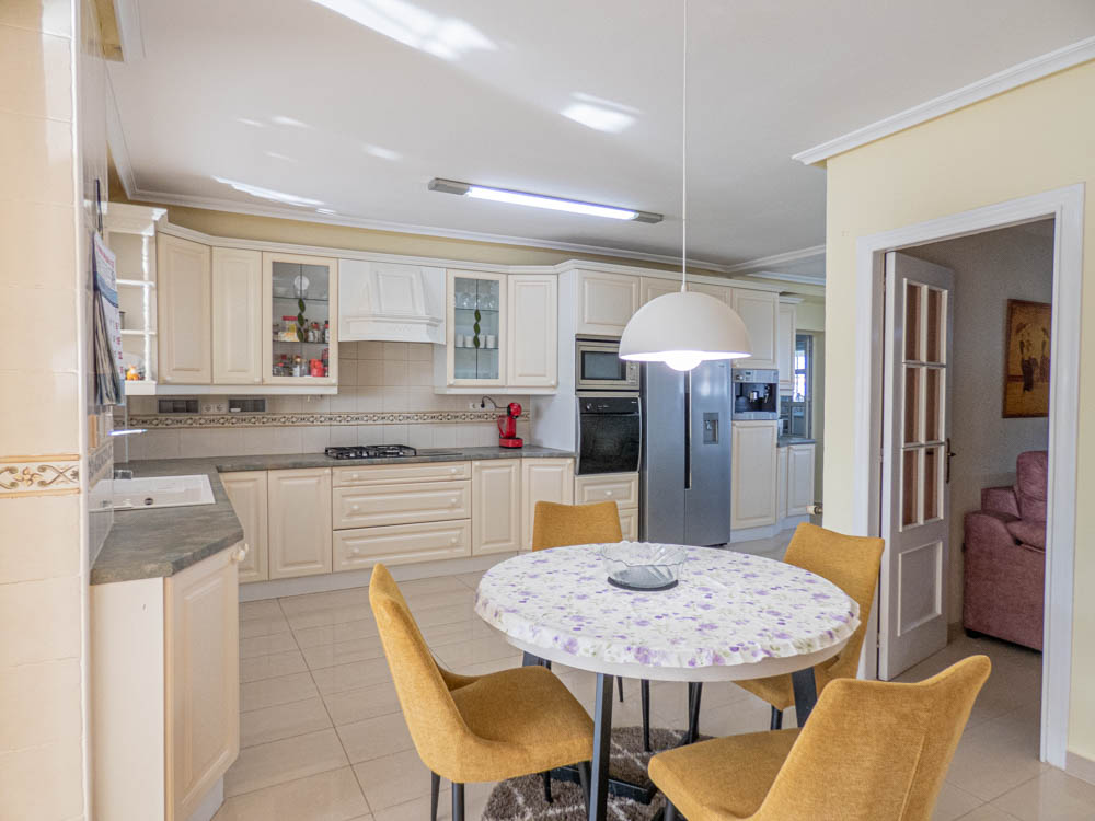 Villa en venta en San Miguel De Salinas