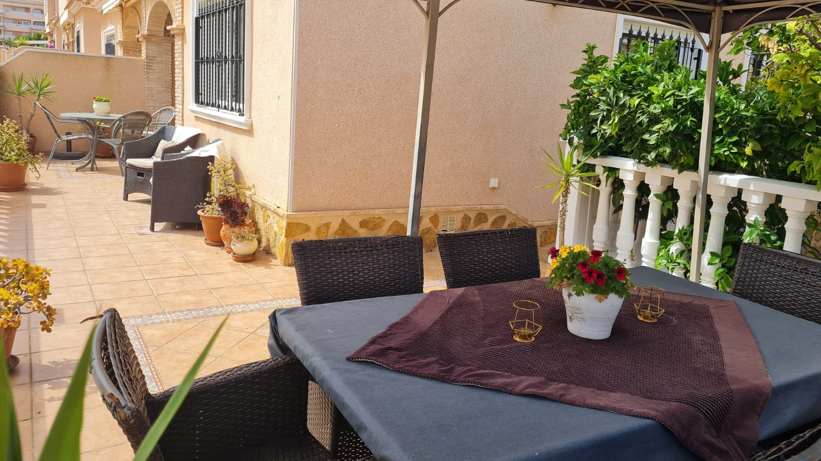 Villa en venta en Orihuela Costa