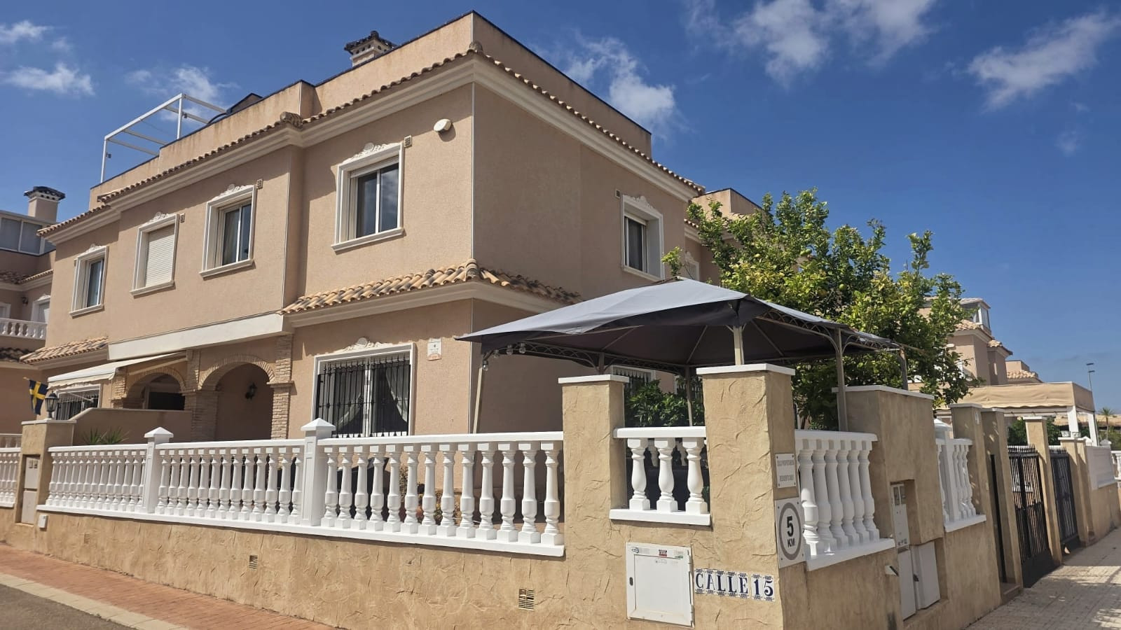 Villa en venta en Orihuela Costa