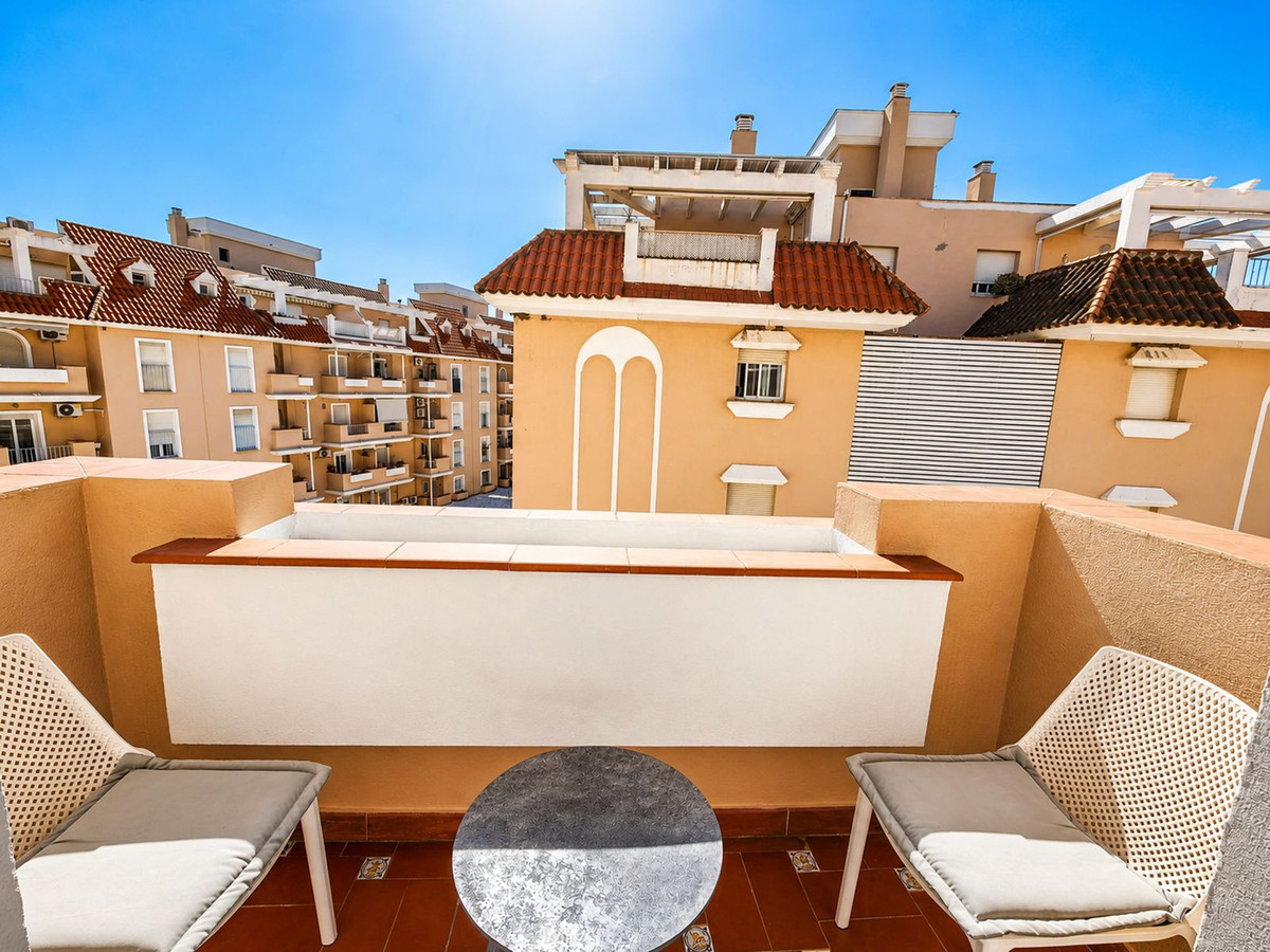 Apartment for sale in San Luis De Sabinillas, Málaga, Spain