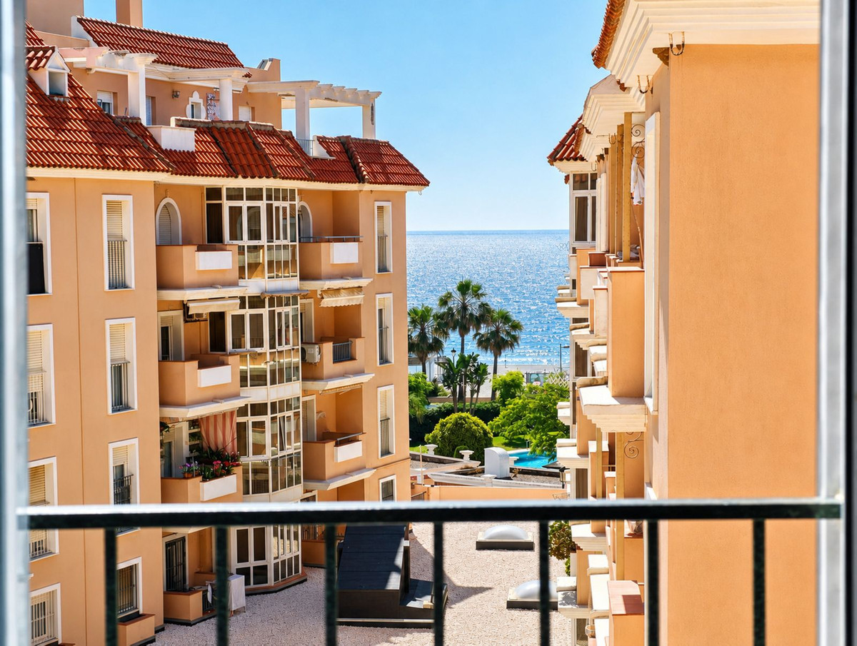 Apartment for sale in San Luis De Sabinillas, Málaga, Spain