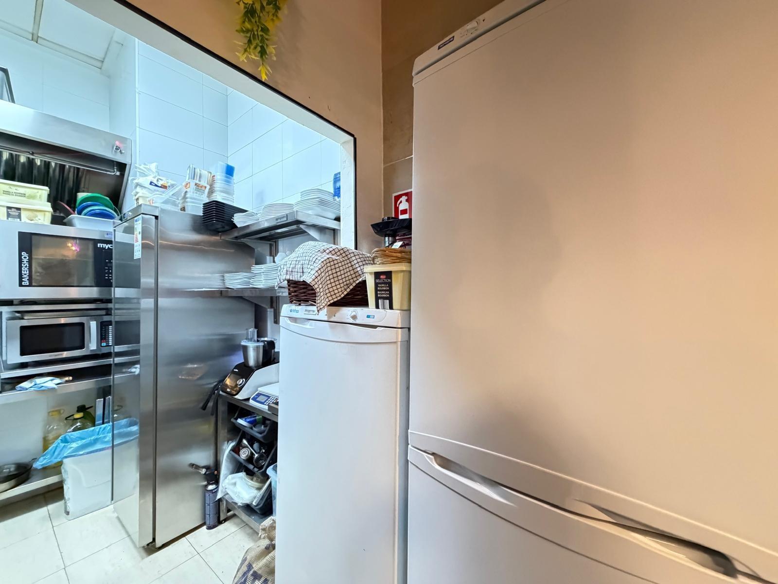 Commercial unit for sale in Torrevieja, Alicante, Spain