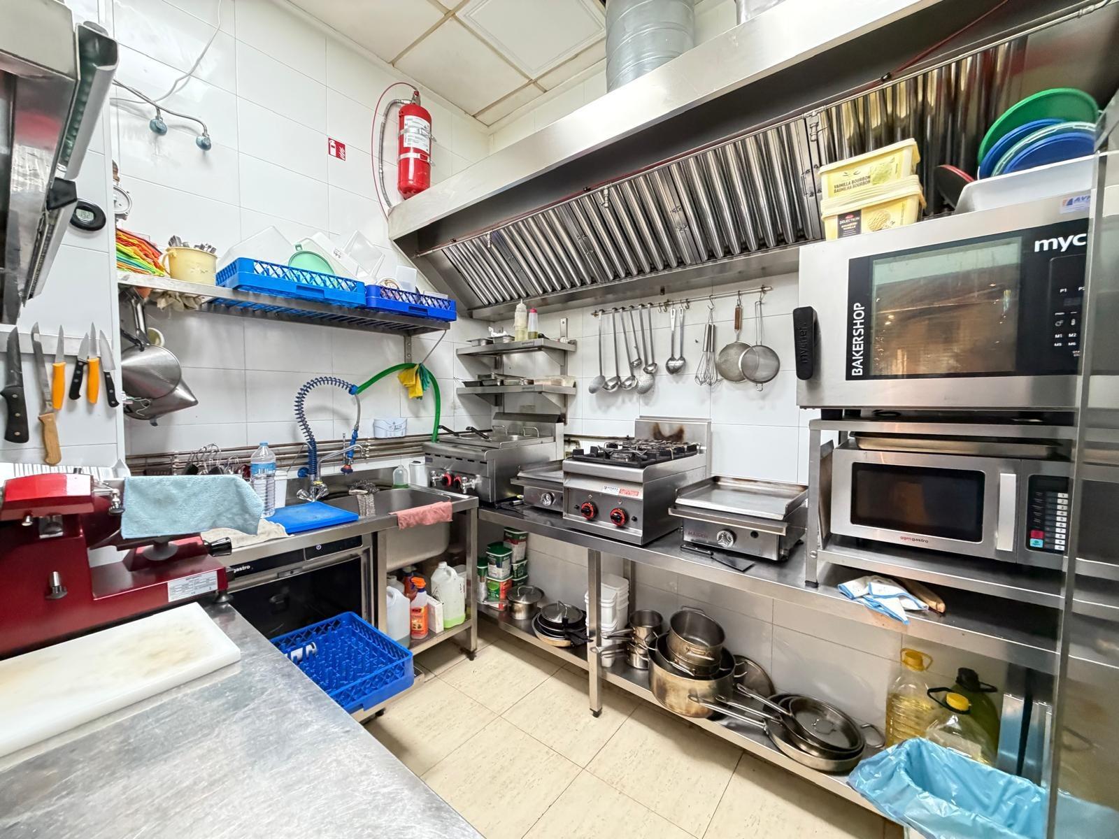 Commercial unit for sale in Torrevieja, Alicante, Spain